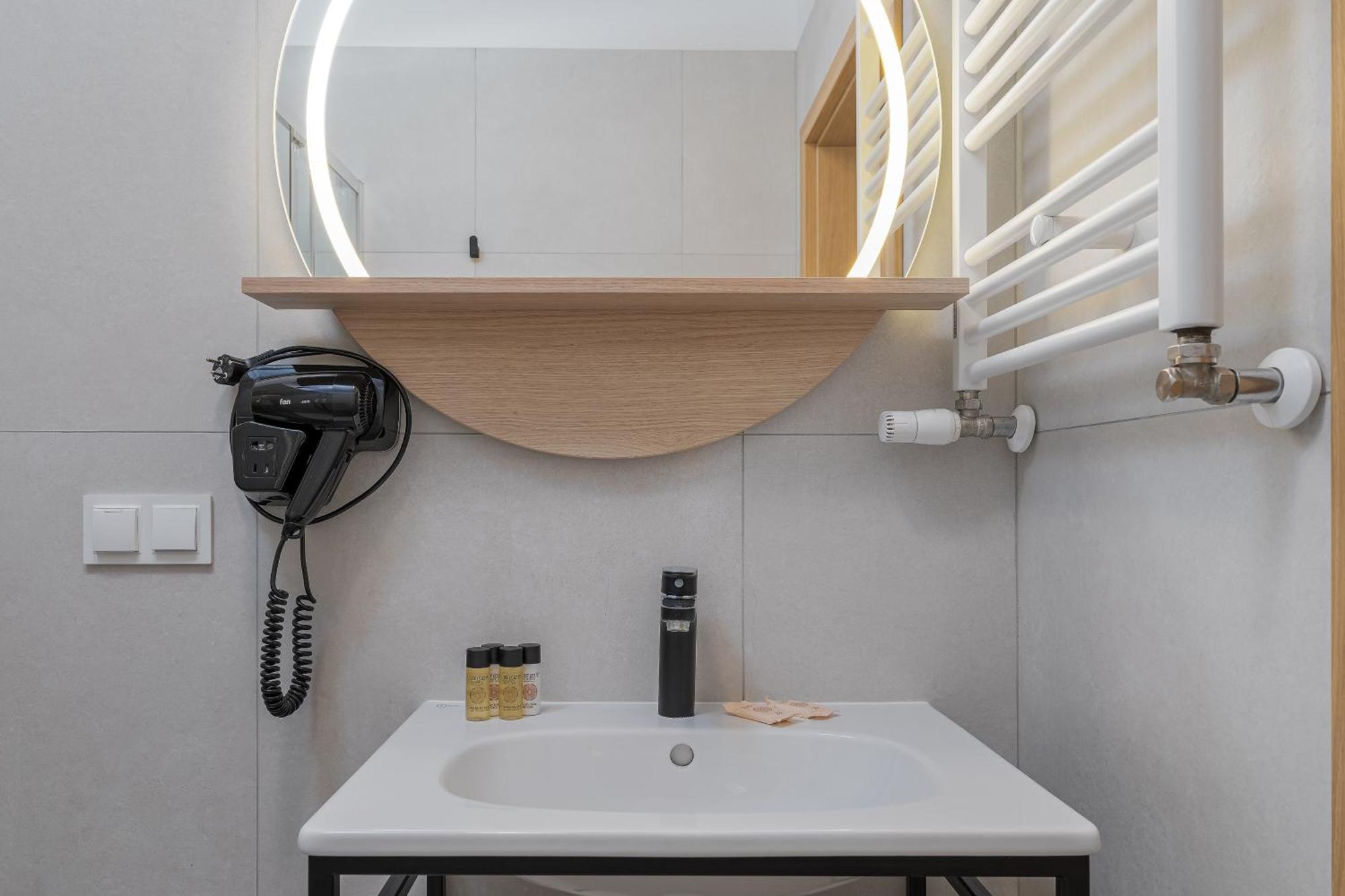 Zamoyskiego 37 By Nyx Apartment *